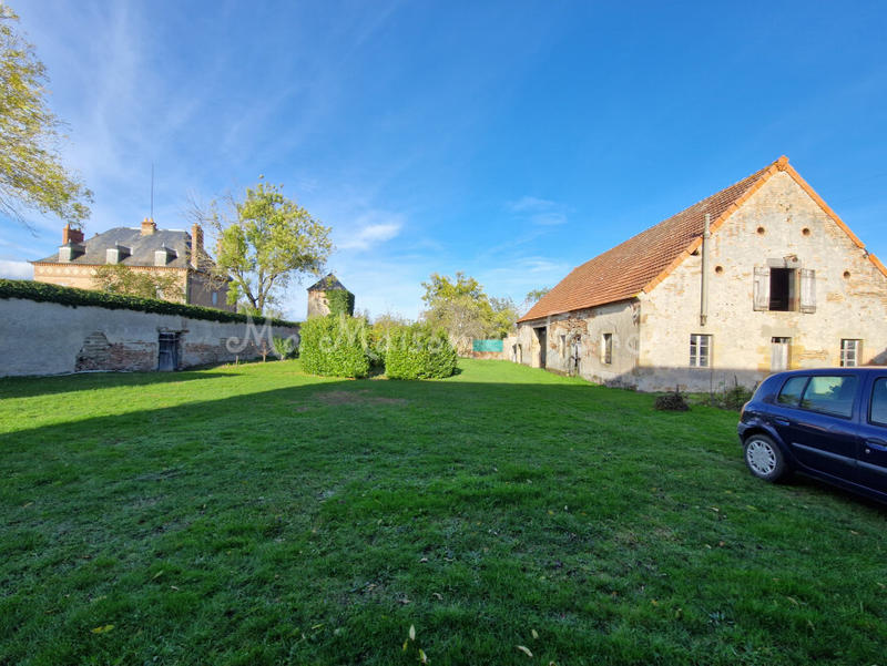 Maison - 280 m² - 13 pièces