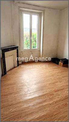 Maison - 85 m² - 5 pièces