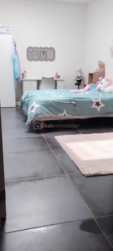 Maison - 143 m² - 5 pièces