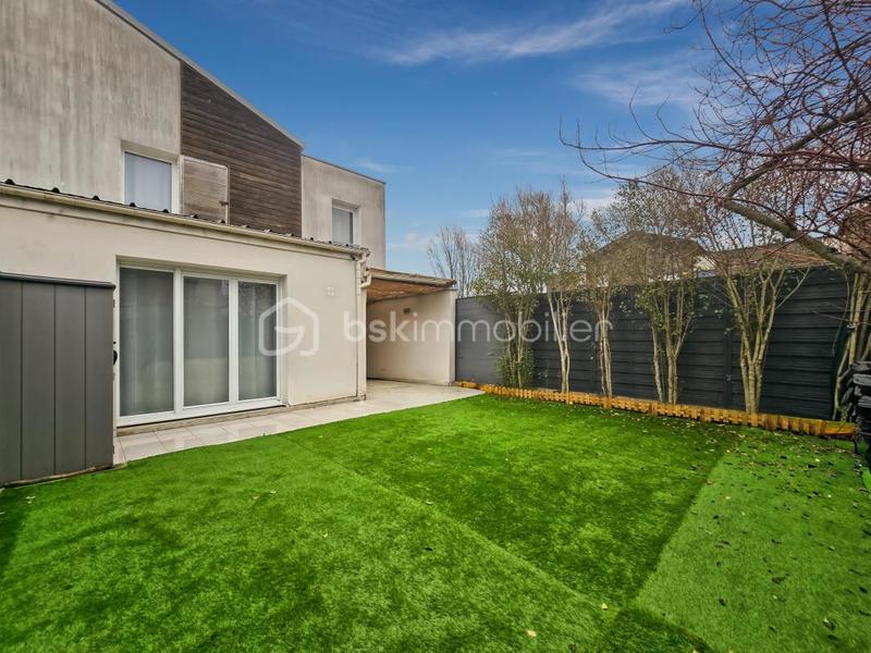 Maison - 96 m² - 5 pièces