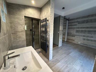 Maison - 154 m² - 8 pièces