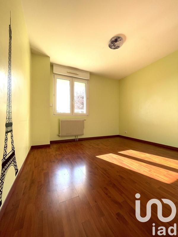 Maison - 179 m² - 8 pièces