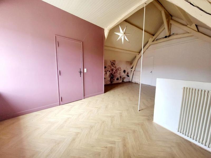 Demeure - 293 m² - 5 pièces