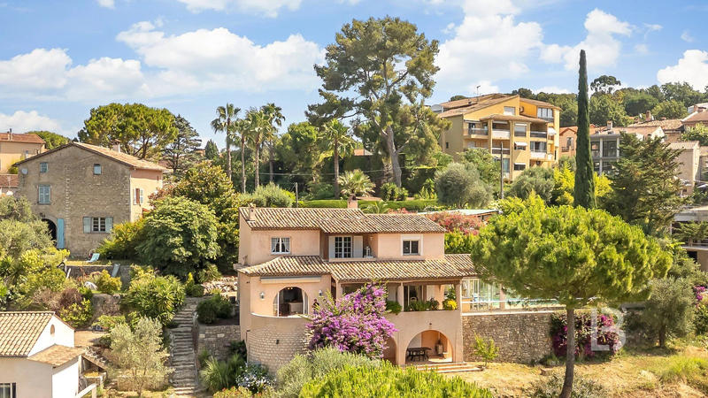 Maison - 283 m² - 6 pièces