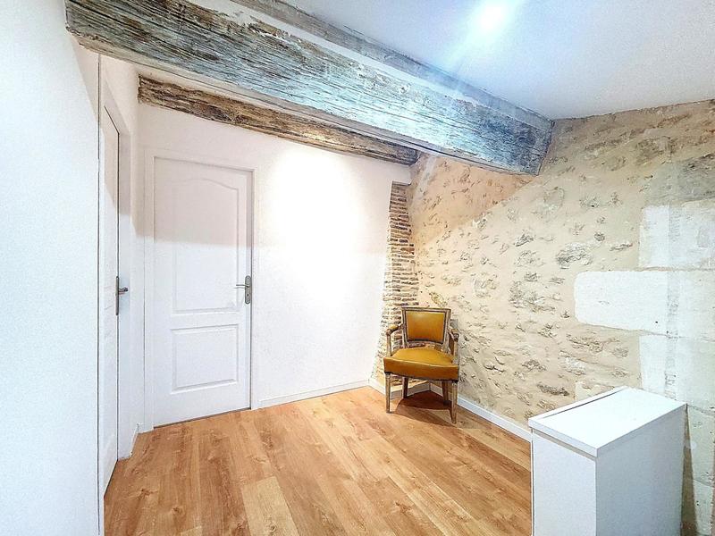 Maison - 215 m² - 8 pièces