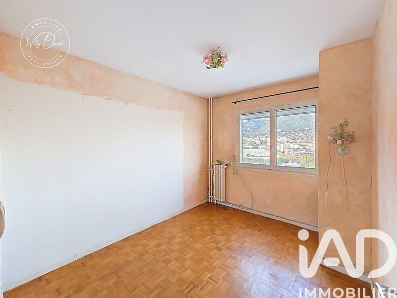 Appartement - 100 m² - 5 pièces
