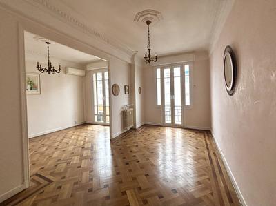 Appartement - 83 m² - 3 pièces