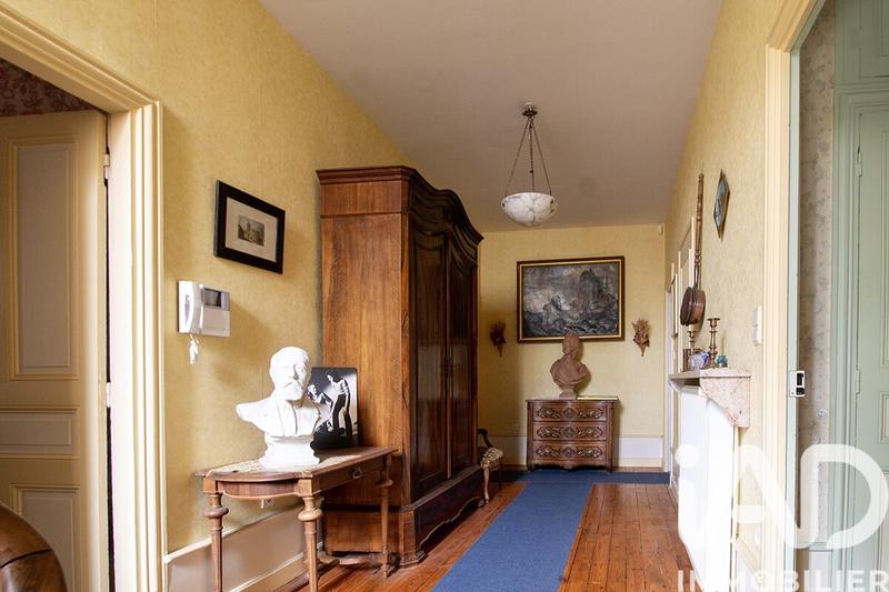 Maison - 345 m² - 11 pièces