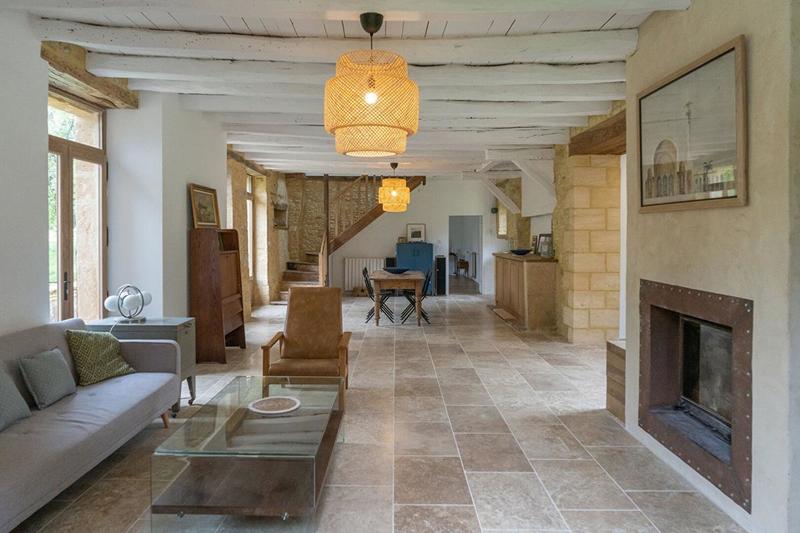 Maison - 326 m² - 13 pièces