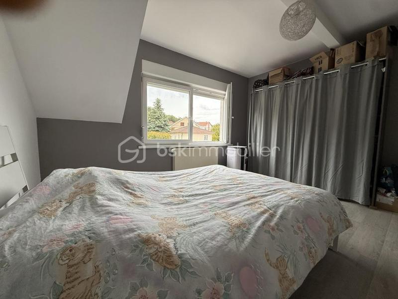 Maison - 95 m² - 5 pièces