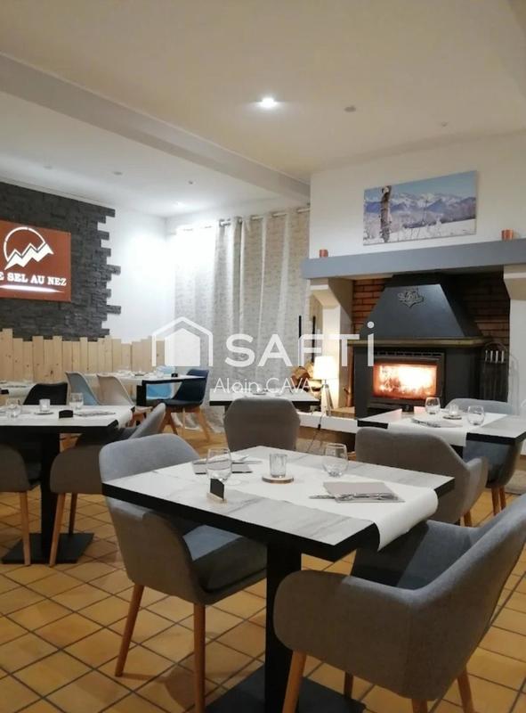 Local commercial - 4 000 m² - 17 pièces