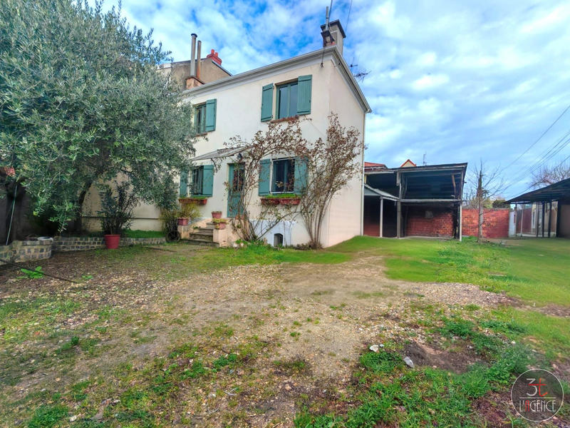 Maison - 88 m² - 4 pièces