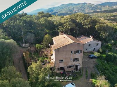 Maison - 350 m² - 15 pièces