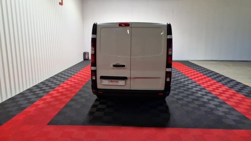 Renault Trafic l2h1 3000 kg blue dci 130 grand confort