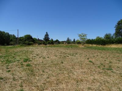 Terrain constructible - 1 999 m²