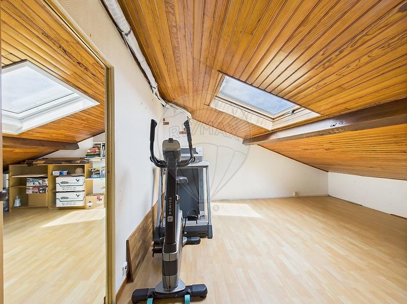 Duplex - 122 m² - 6 pièces