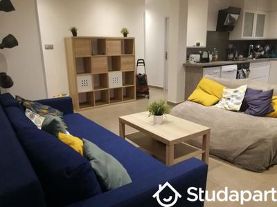 Chambre - 11 m² - 1 pièce