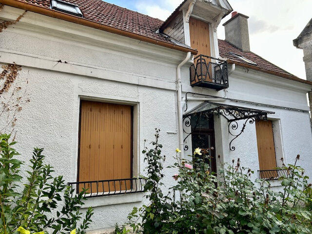 Maison - 96 m² - 5 pièces