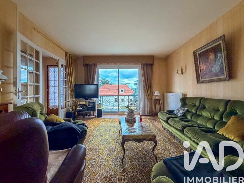 Maison - 94 m² - 6 pièces