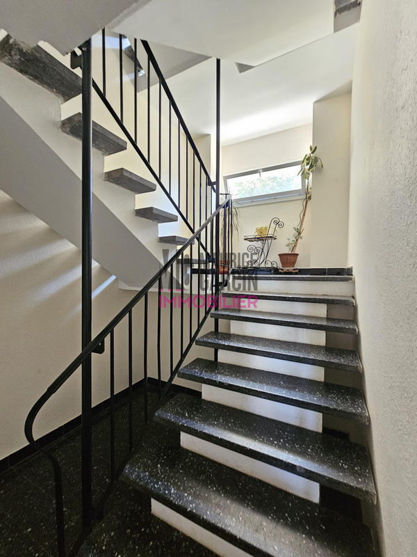 Appartement - 77 m² - 4 pièces