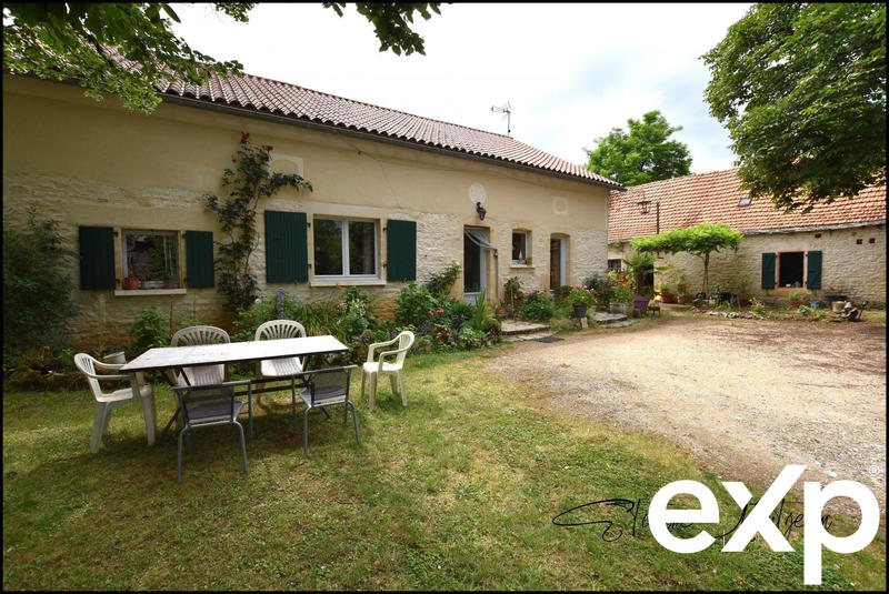Maison - 140 m² - 4 pièces