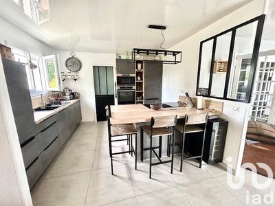 Maison - 98 m² - 4 pièces