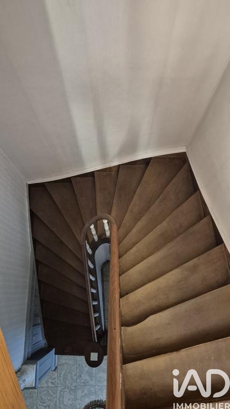 Maison - 198 m² - 8 pièces