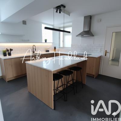 Maison - 151 m² - 7 pièces