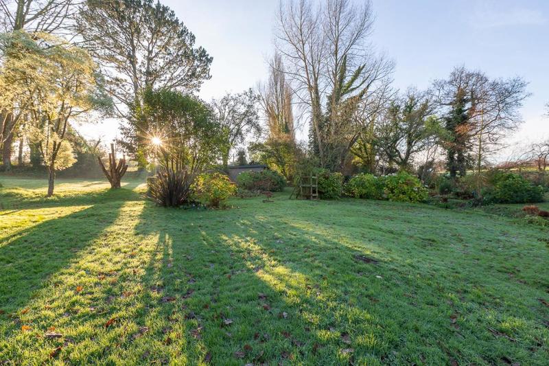 Maison - 210 m² - 6 pièces