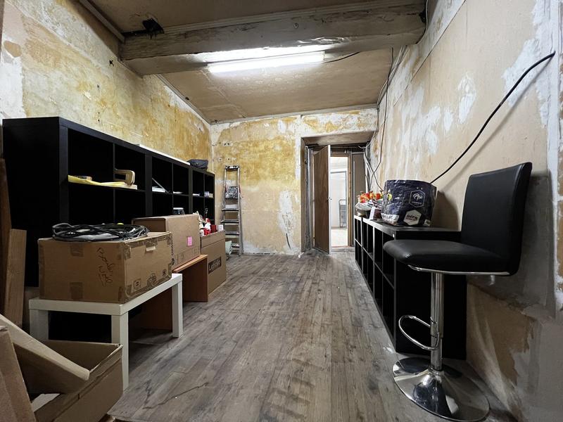 Local d'activités - 167 m² - 4 pièces