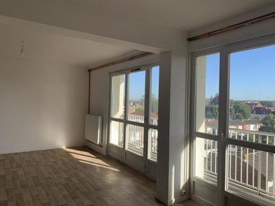 Appartement ancien - 67 m² - 4 pièces