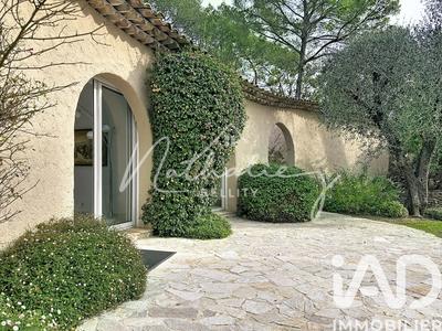 Maison - 550 m² - 13 pièces