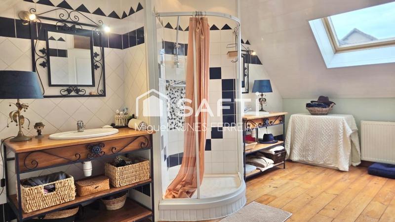 Maison - 153 m² - 7 pièces