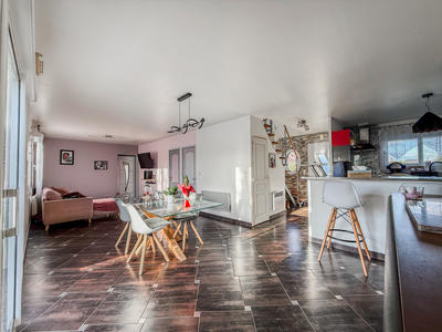 Maison - 125 m² - 5 pièces