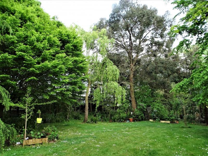 Maison - 251 m² - 9 pièces