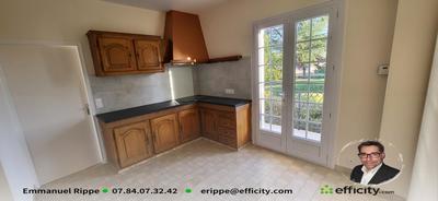 Maison - 95 m² - 4 pièces