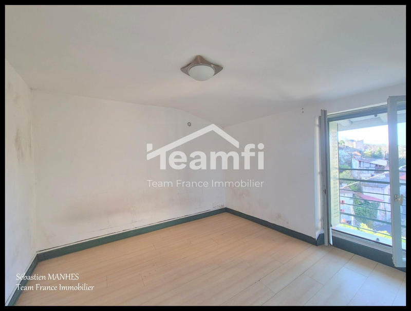 Maison - 82 m² - 5 pièces