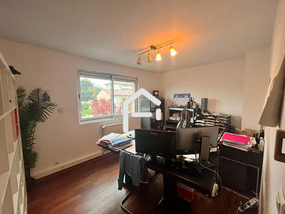 Local d'activité / Entrepôt - 110 m² - 11 pièces