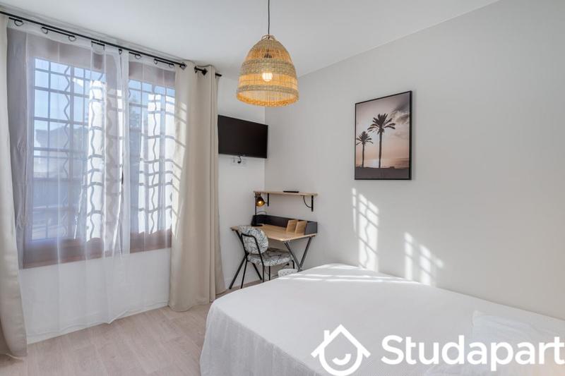 Chambre - 9 m² - 1 pièce