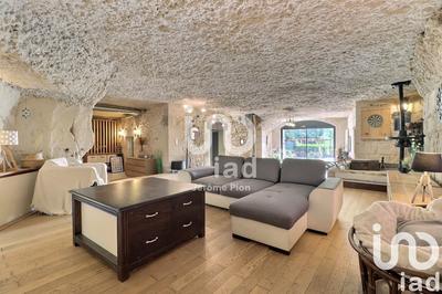 Maison - 250 m² - 6 pièces