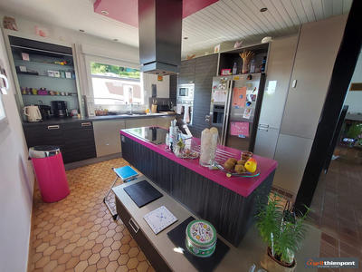 Maison - 163 m² - 8 pièces