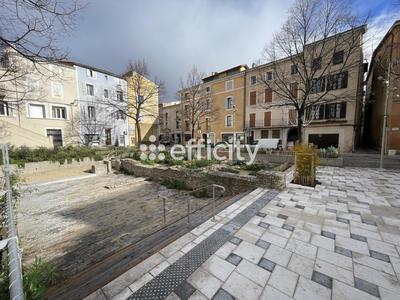 Immeuble - 220 m² - 14 pièces