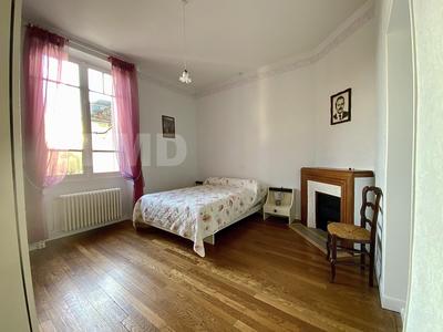 Maison - 147 m² - 7 pièces