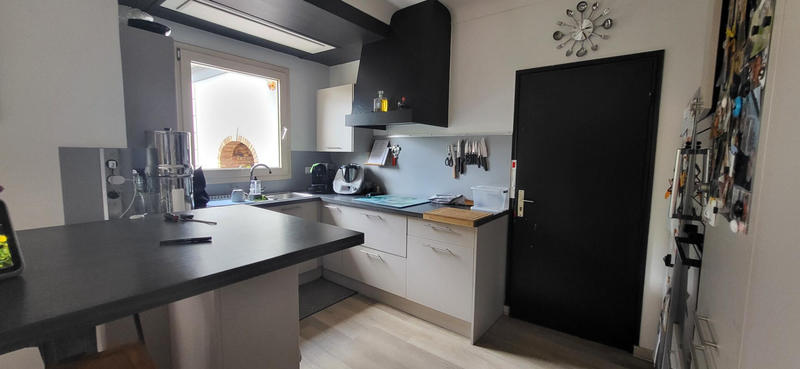 Maison - 210 m² - 7 pièces