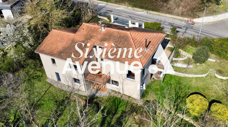 Maison - 179 m² - 10 pièces