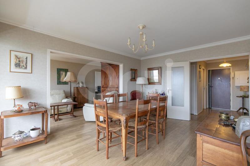 Appartement - 87 m² - 4 pièces