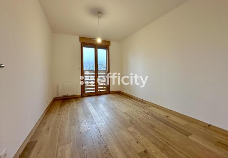 Appartement - 108 m² - 5 pièces