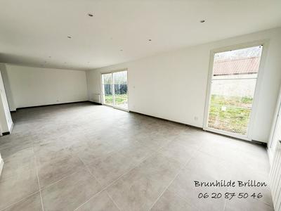 Maison - 153 m² - 8 pièces