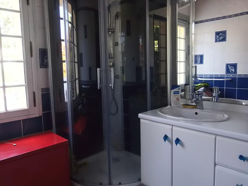 Maison - 214 m² - 8 pièces