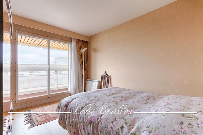 Appartement - 140 m² - 5 pièces